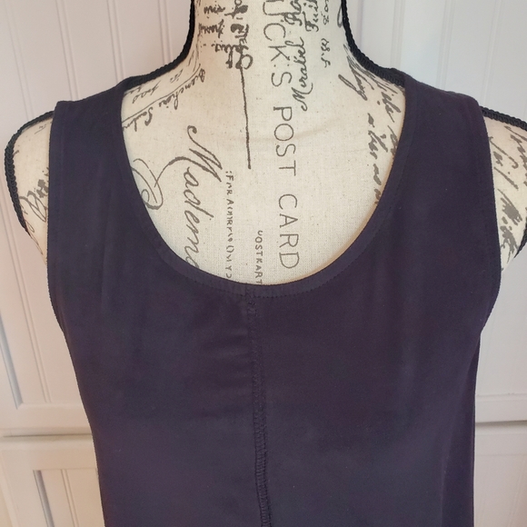 Adorable Super Soft Faux Suede Top Size M - Picture 2 of 8